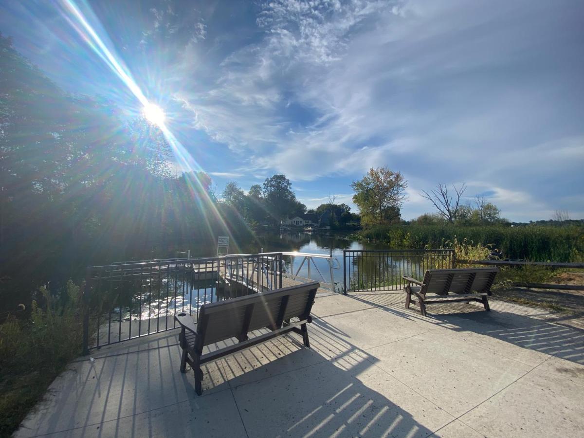 Oasis On Empire In Thornville Exterior photo